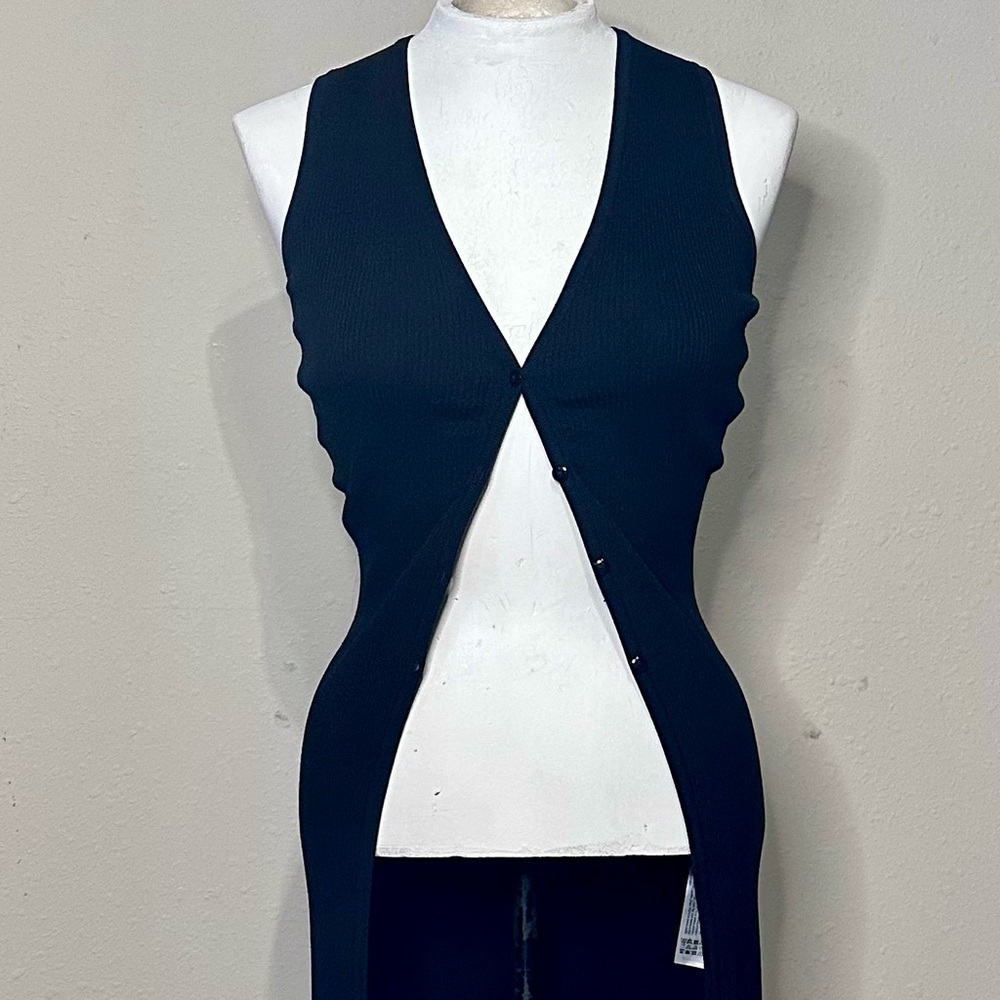 Zara Black Ribbed V-Neck Button Front Tank - Picture 6 of 11